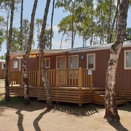 Mobil Homes Xxl2 4 Chambres - Camping Le Ranch Des Volcans Châtel-Guyon Buitenkant foto