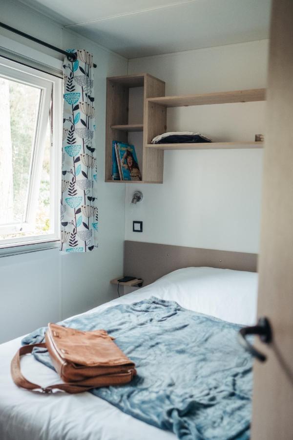 Mobil Homes Xxl2 4 Chambres - Camping Le Ranch Des Volcans Châtel-Guyon Buitenkant foto